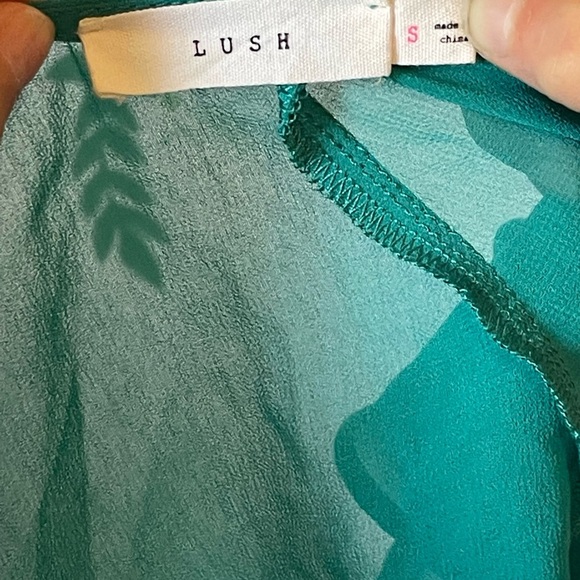 Size S Lush Blue Green Flowy Tank Top B1 - Picture 3 of 3